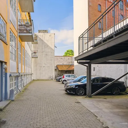 4br Med Plads Til 7 I Hjertet Af Орхус