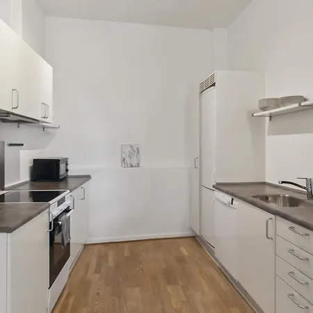 4br Med Plads Til 7 I Hjertet Af Apartamento